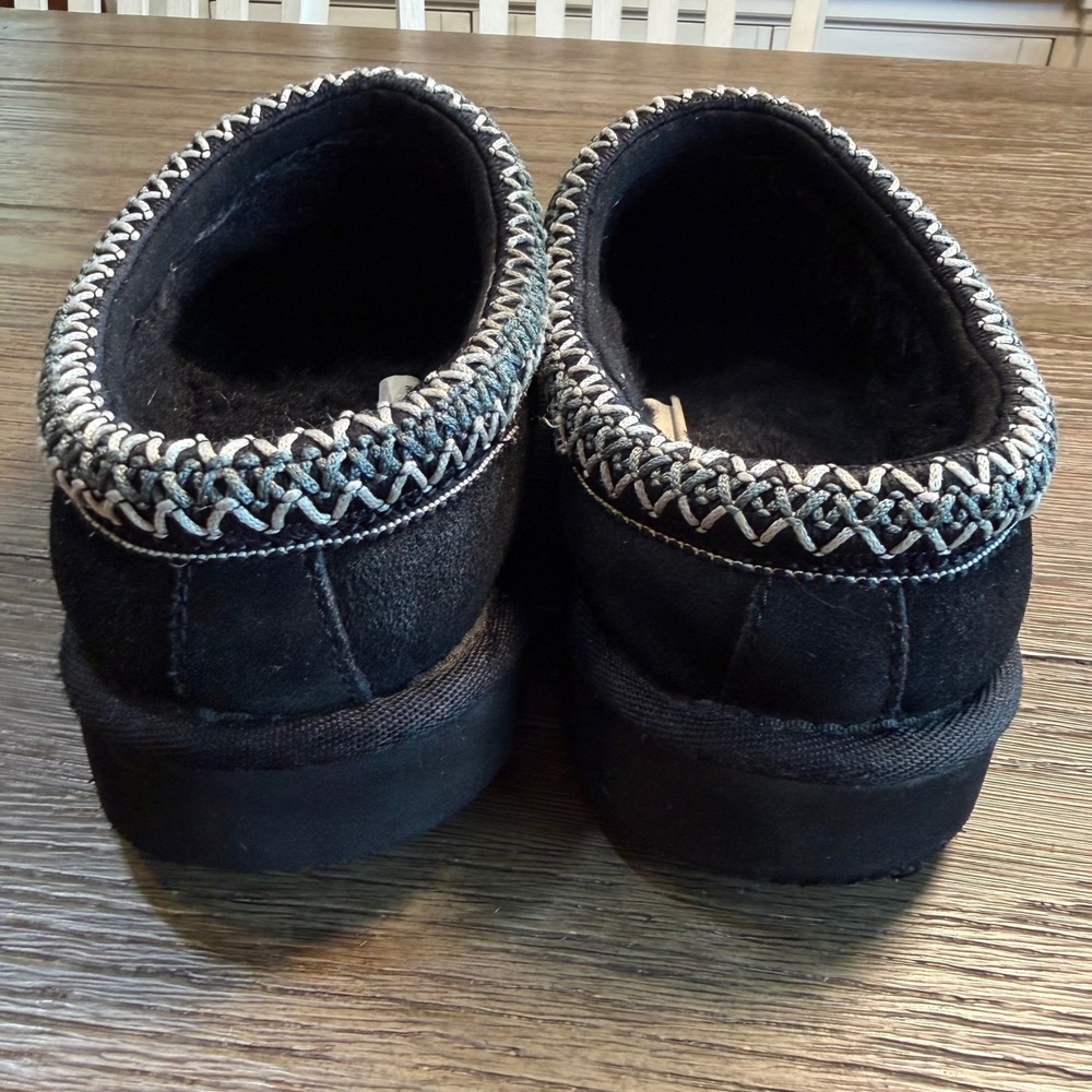 UGG Tasman Black Suede Sheepskin Lined Slip On Clog Slippers Women's 6 - Picture 5 of 12